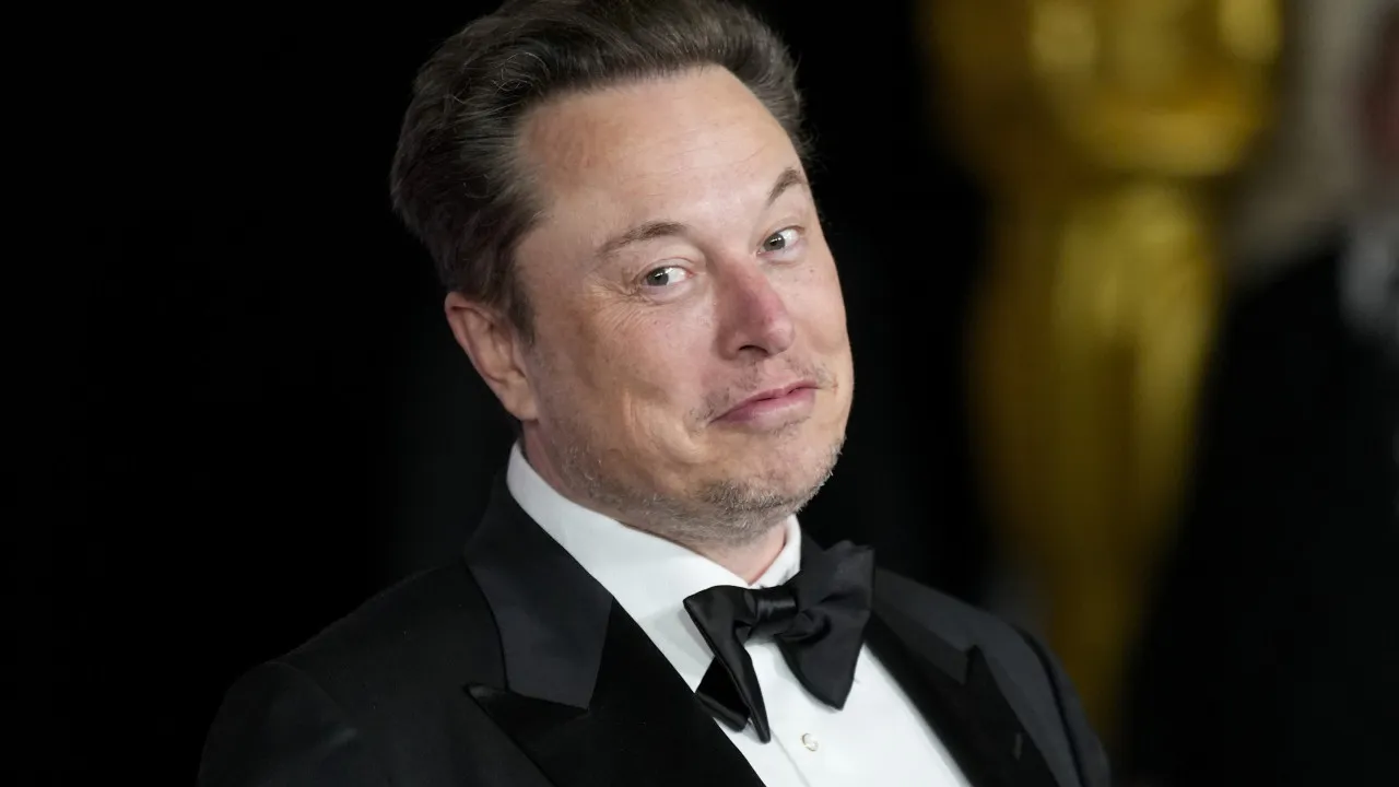 "Foi Só um Arranhão". Foguetão da SpaceX explodiu na plataforma