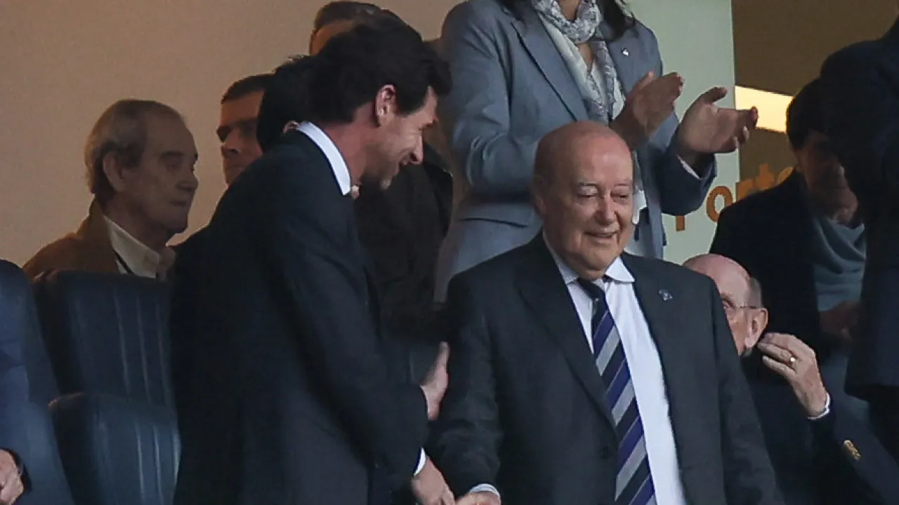 Francisco J. Marques 'Ataca' André Villas-Boas e RecordA Pinto da Costa