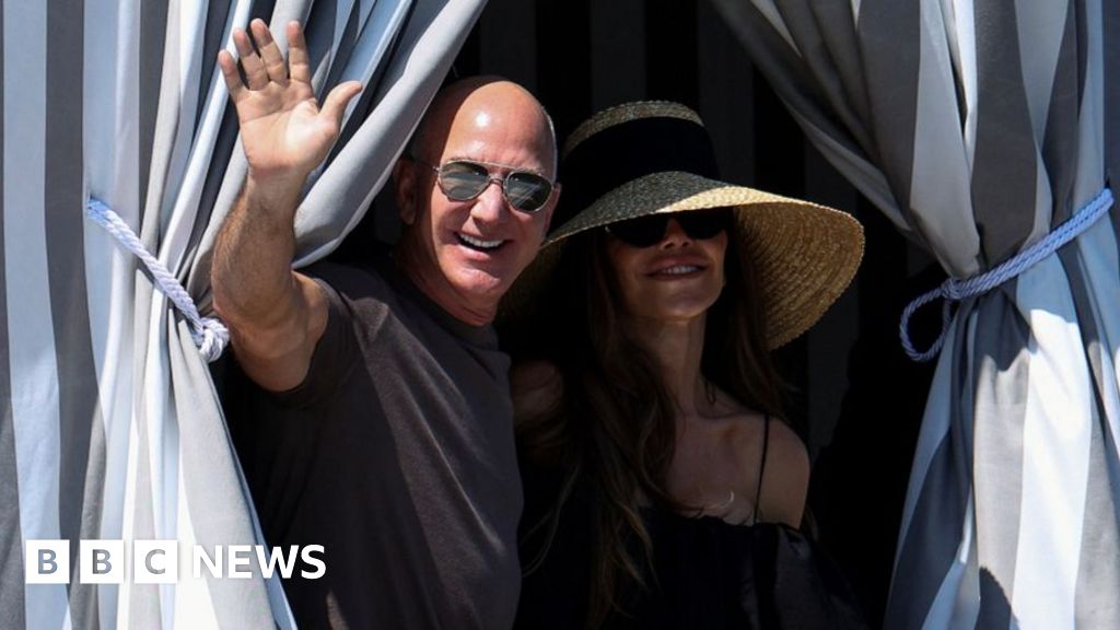 Jeff Bezos e Lauren Sanchez folhas de casamento veneza divididas