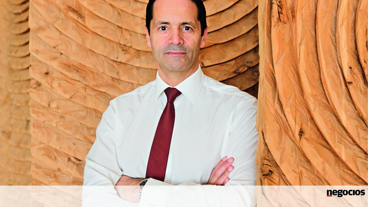 João Vieira de Almeida Reconhecido Pelo Financial Times - Lex