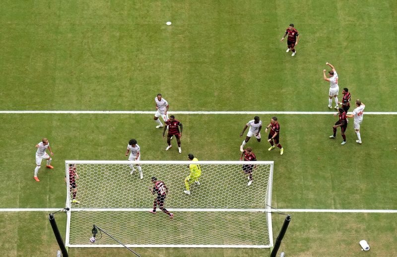 Kane marca duas vez e Bayern elimina Flamengo da Copa do Mundo de Clubes