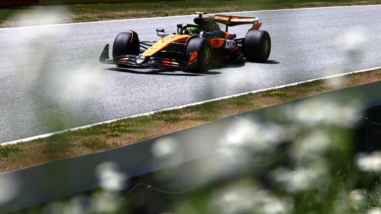 Lando Norris arrecada 'pole position' no GP da Áustria de Fórmula 1