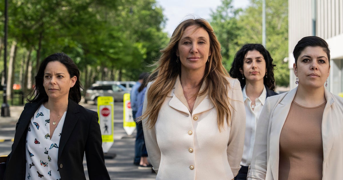 Líderes da empresa de bem-estar feminina focada no sexo que promove ...