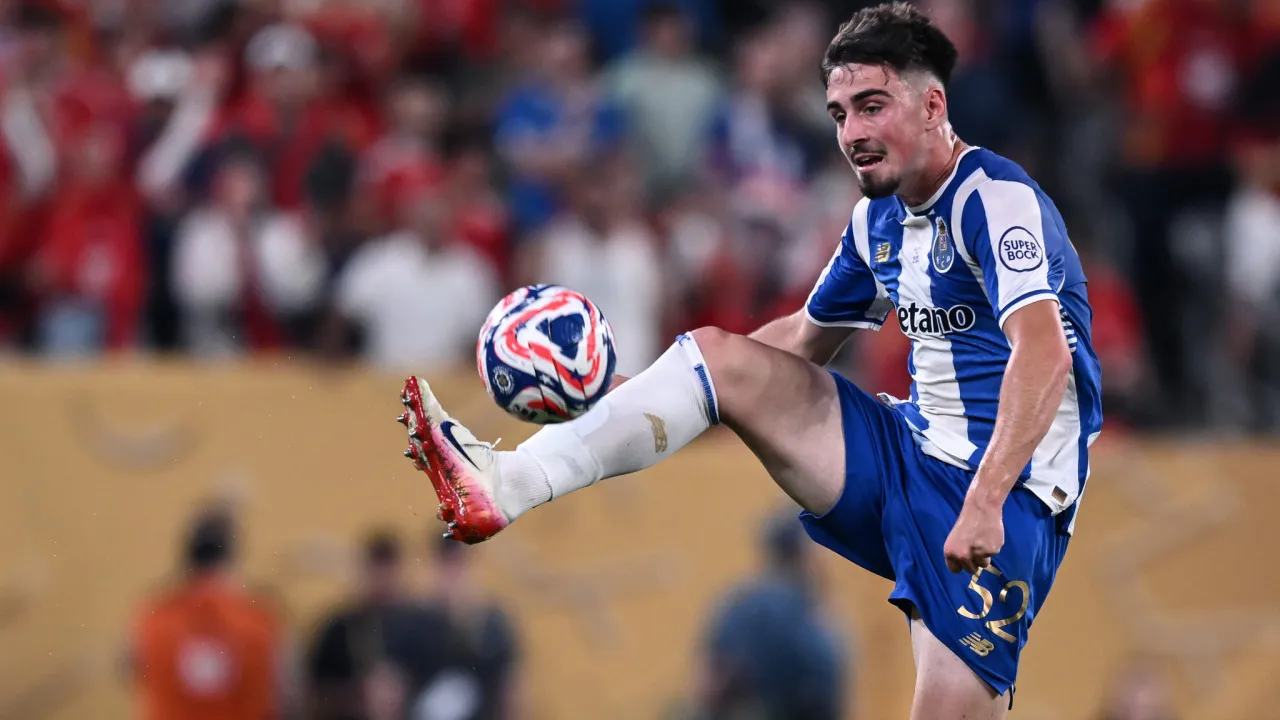Martim Fernandes, do FC Porto, Envolvido em acidentde de viaza na a1