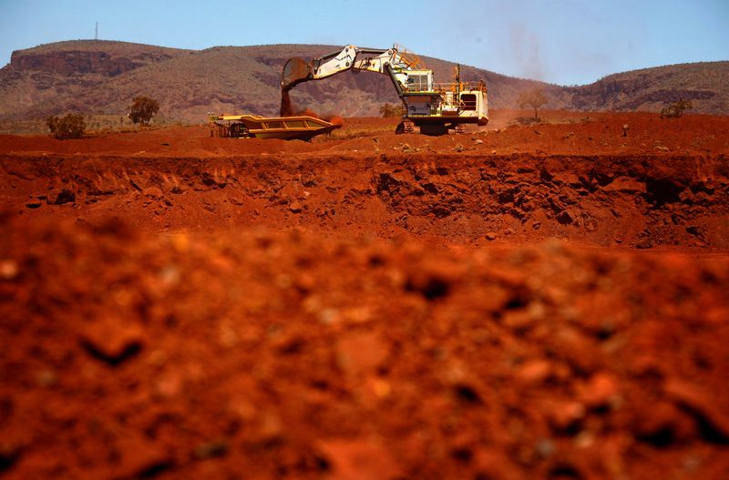 Minério de ferro sobe com demanda firme da China
