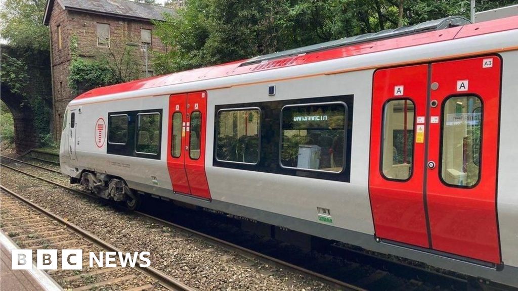 Novas estações em um plano ferroviário de £ 445 milhões para o País de Gales