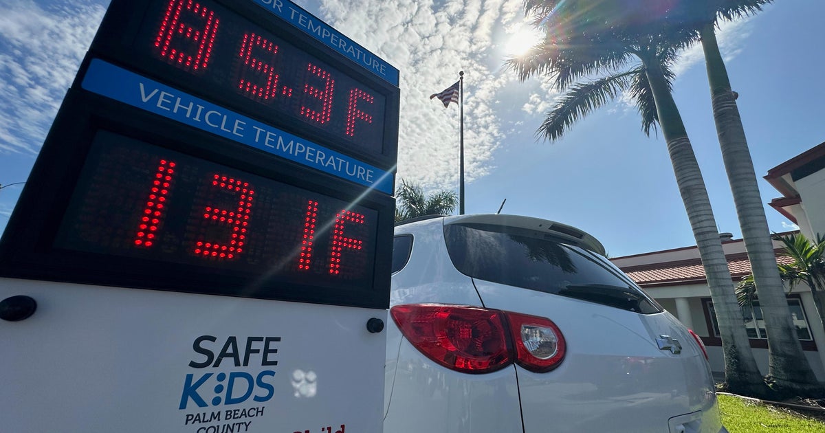 O calor do verão aumenta o risco de mortes infantis em carros quentes, Admo ...