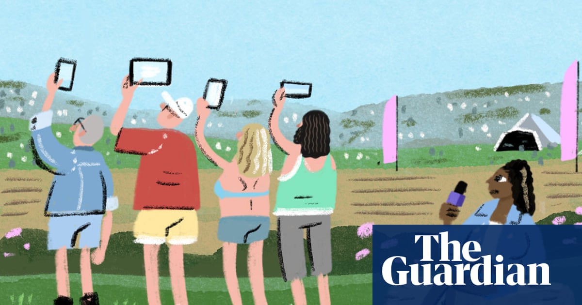 O estágio da pirâmide nunca parecia tão pequeno - os smartphones assumem Glastonbury: The Stephen Collins Cartoon