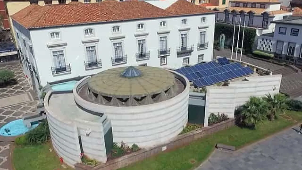 OPOSIÇÃO CRÍTICA ORÇamento da Madeira e Pede Maior Reduza de Impostos