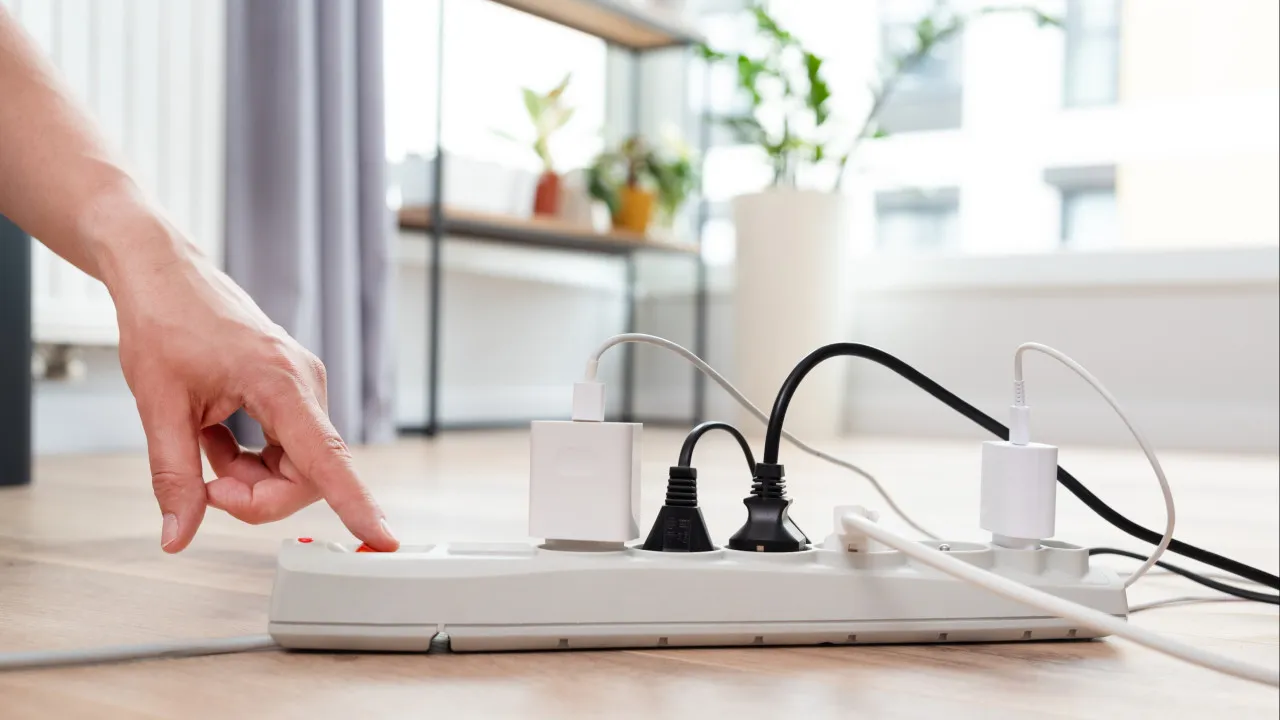 Oito situações em que nunca deve uma uma extensão elétrica (e porquê)