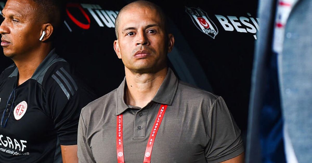 Operário Acerta com Alex, Ídolo do Coritiba, como Técnico para a Série B