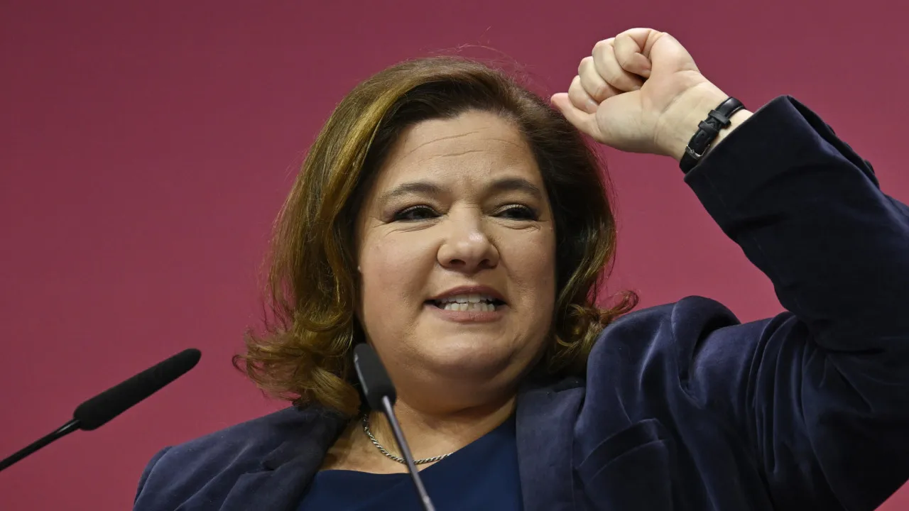 "Os imigrantes não têm de se aculturar", defende Alexandra Leitão