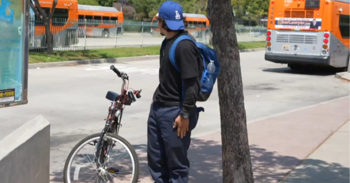Para alguns californianos, os altos custos de transporte colocados possuindo ...