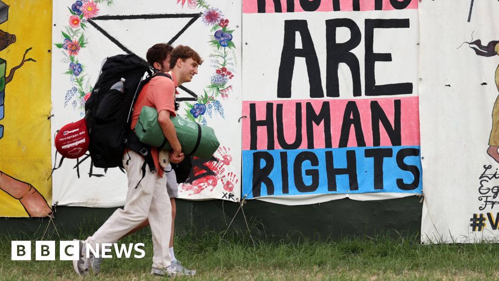 Política em Glastonbury A 'Festival dentro de um festival'