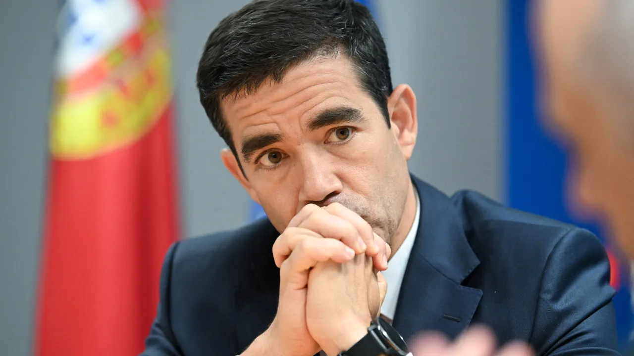 RETIRAR NACIONALIALIDADE COMO SANCOO ACESSÓRIA "CUMPER IMPECELENTE"
