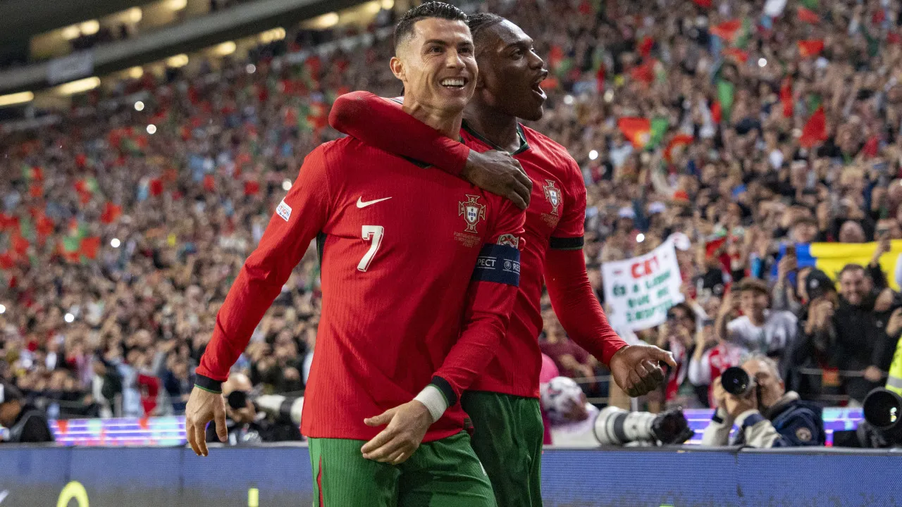 Rafael Leão Não Esquece Cristiano Ronaldo: "Não foi um, mas dois"