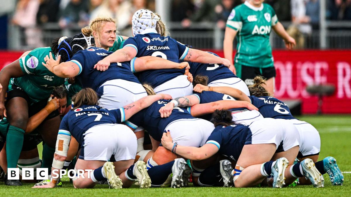 Ireland and Scotland players contest a scrum during the Women