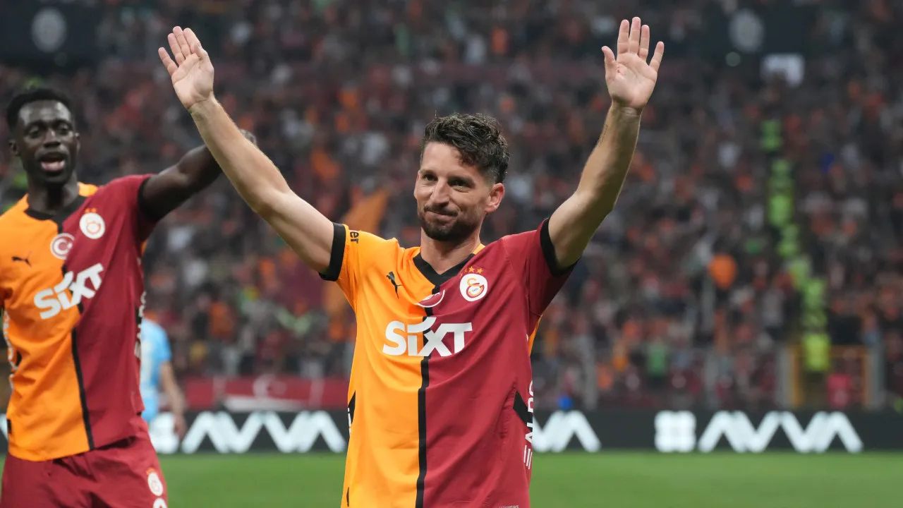 Seca Mertens Termina a Carreira de Futebolista Após Etapa No Galatasaray