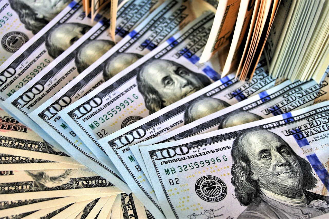 Sector Privado Alerta Para Escassez de Divisas "Que Ameaça Importações" • Diário Económico