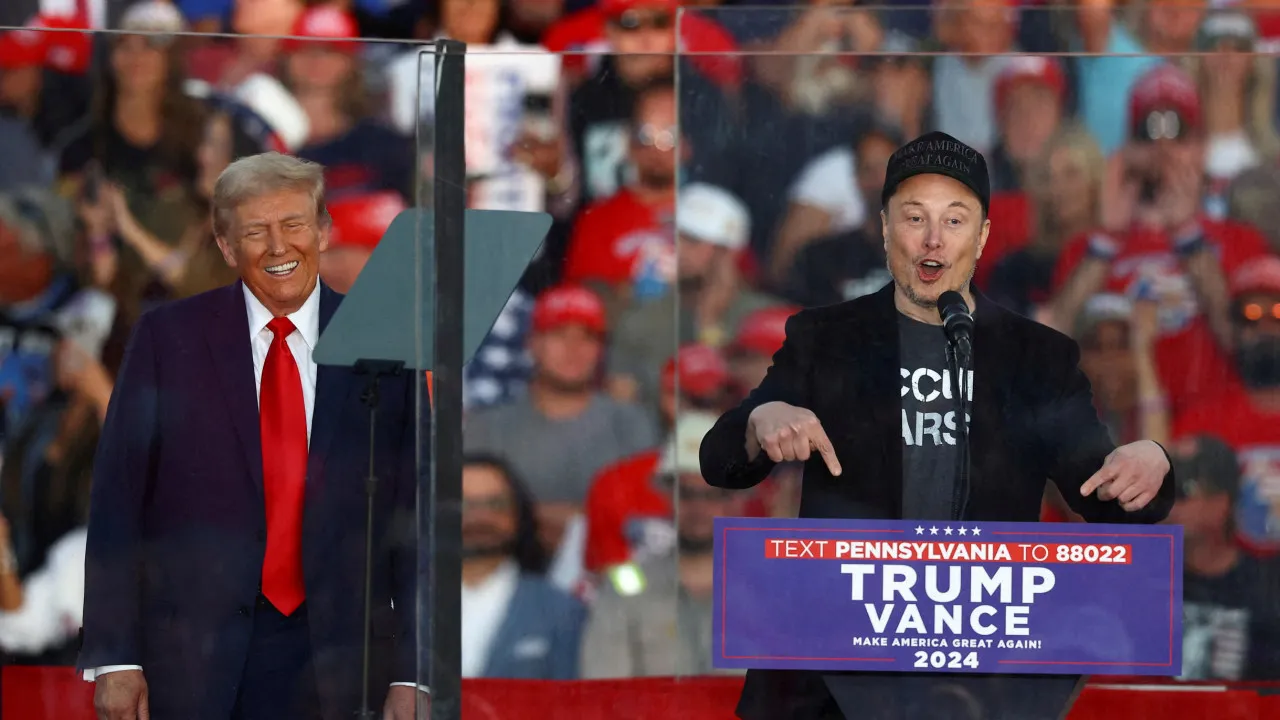 "Sem Mim, Trump Perdido como Eleques. Ingratidão"