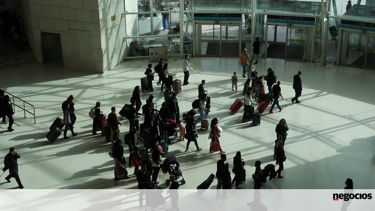 Sistemas de Controlo Fronteiriço nos aeroportos Precisam de Tempo de Adaptação, Diz Segurança Interna - Empresas
