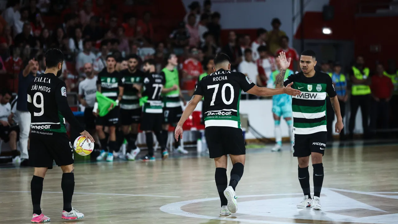 Sporting 'Vinga' Derrota nos Penáltis Ante O Benfica E Empata O Playoff