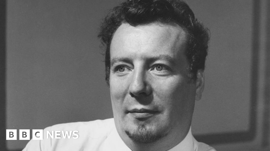 Stuart Burrows, cantor de ópera de renome internacional, morre aos 92