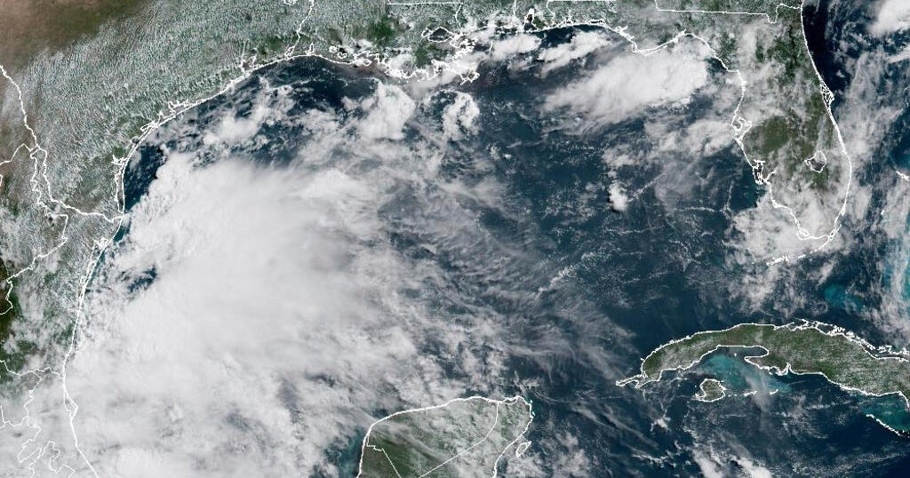 Tempestades tropicais Barry e Flossie se formam nas costas do México