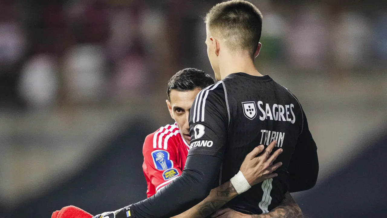 Trubin Record Primeira Vez com di María no Benfica: "Conto de Fadas"