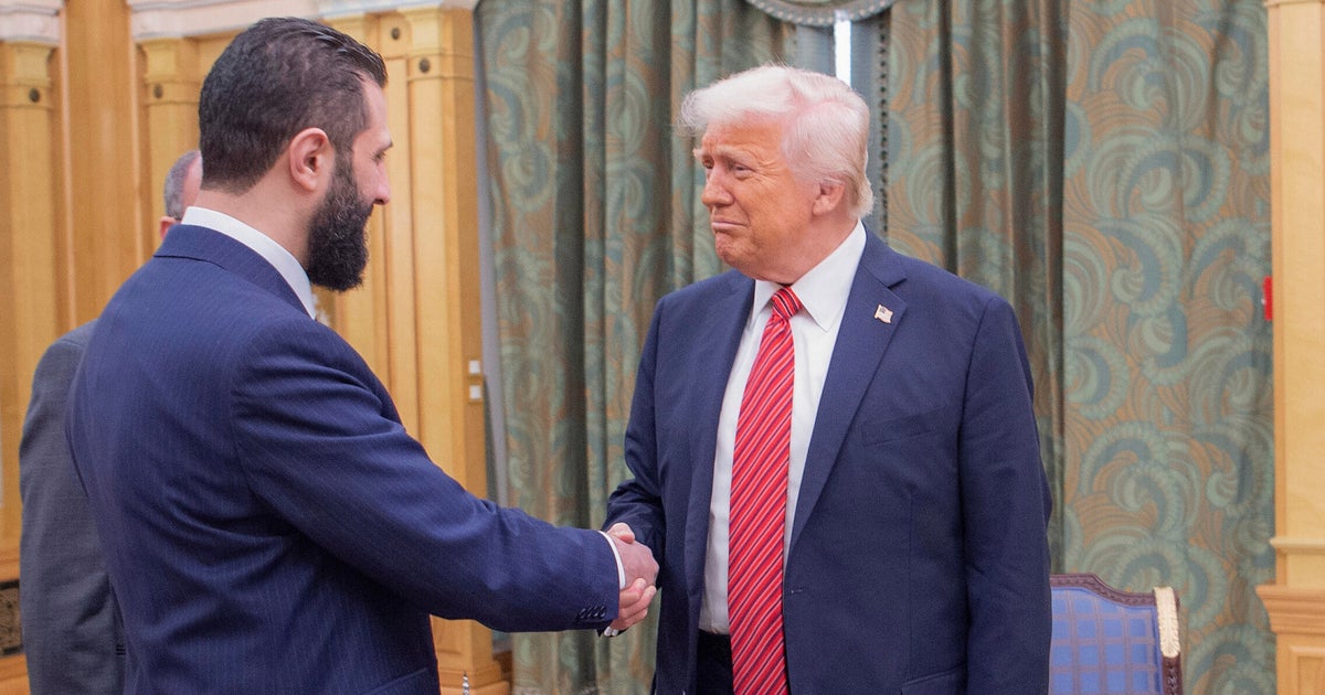 Trump esperava assinar a ordem executiva, facilitando a sanção da Síria ...