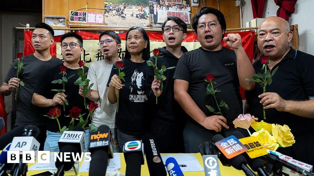 Um dos últimos principais partidos pró-democracia de Hong Kong