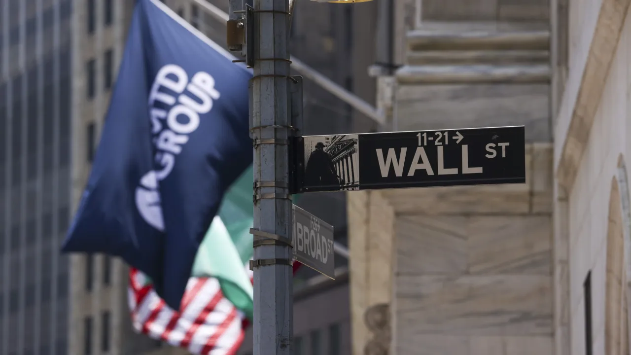 Wall Street fecha semana com máximos históricos para S&P 500 e Nasdaq