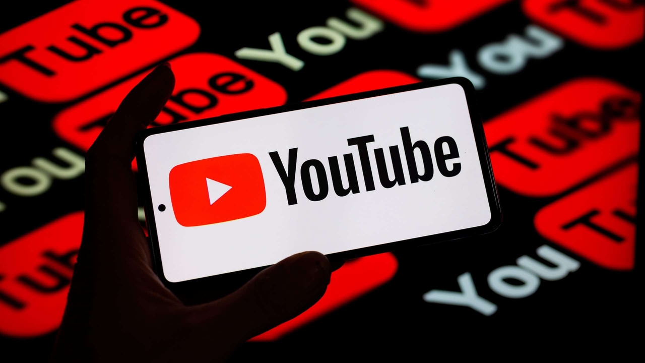 YouTube define Nova Idade Mínima para Transmissões Ao Vivo