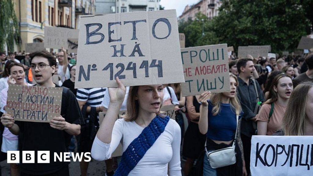 A reação da Ucrânia cresce após Zelensky tira os corpos anticorrupção de independência