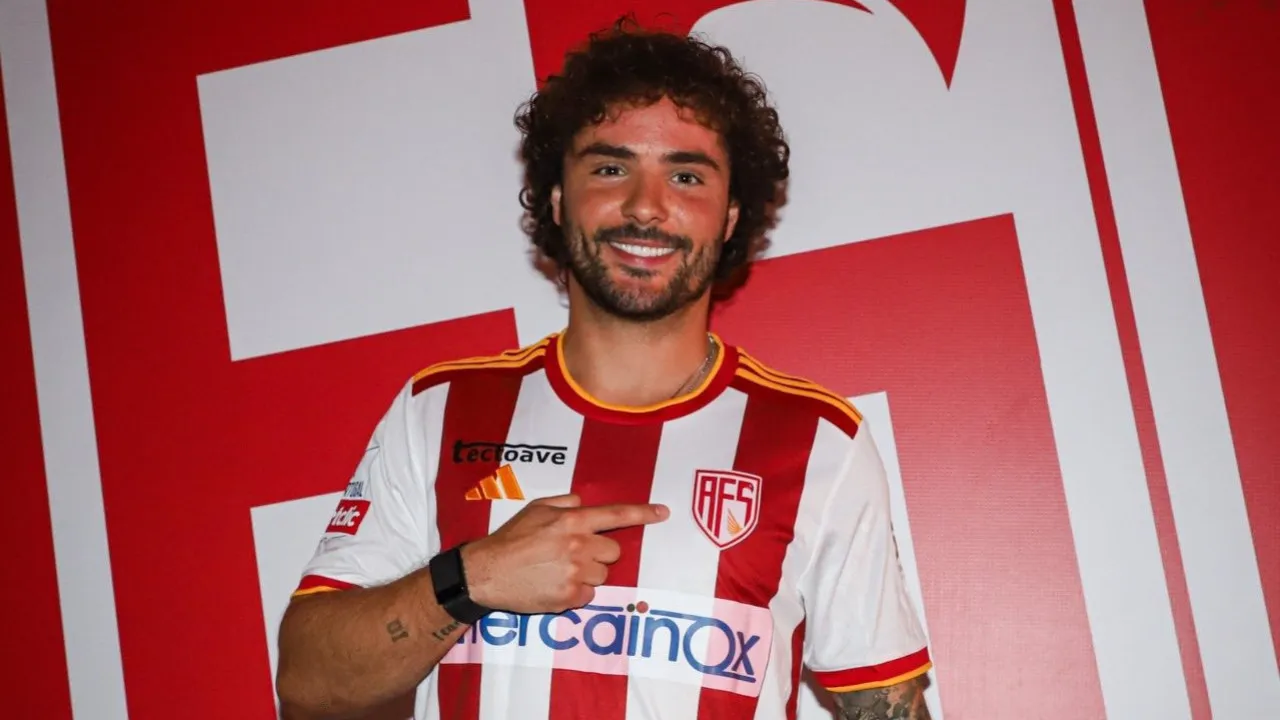AVS OFICIALIZA CONTRATAÇÃO DO MÉDIO RAFAEL BARBOSA