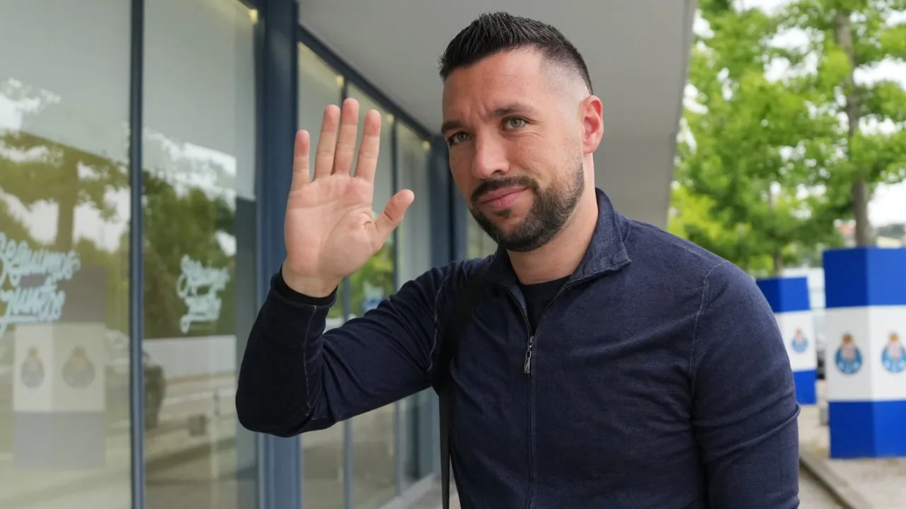 Dois Treinos Geram Duas Lesões no FC Porto. Farioli Com 'Dores de Cabeça'