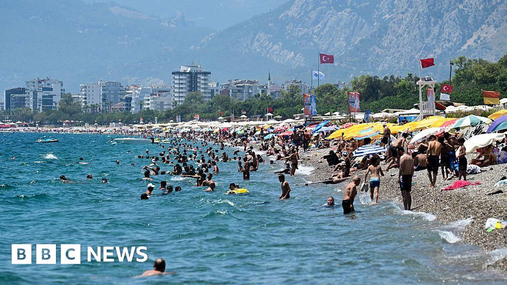 Férias de pacote para a Espanha, Chipre e Turquia Soar