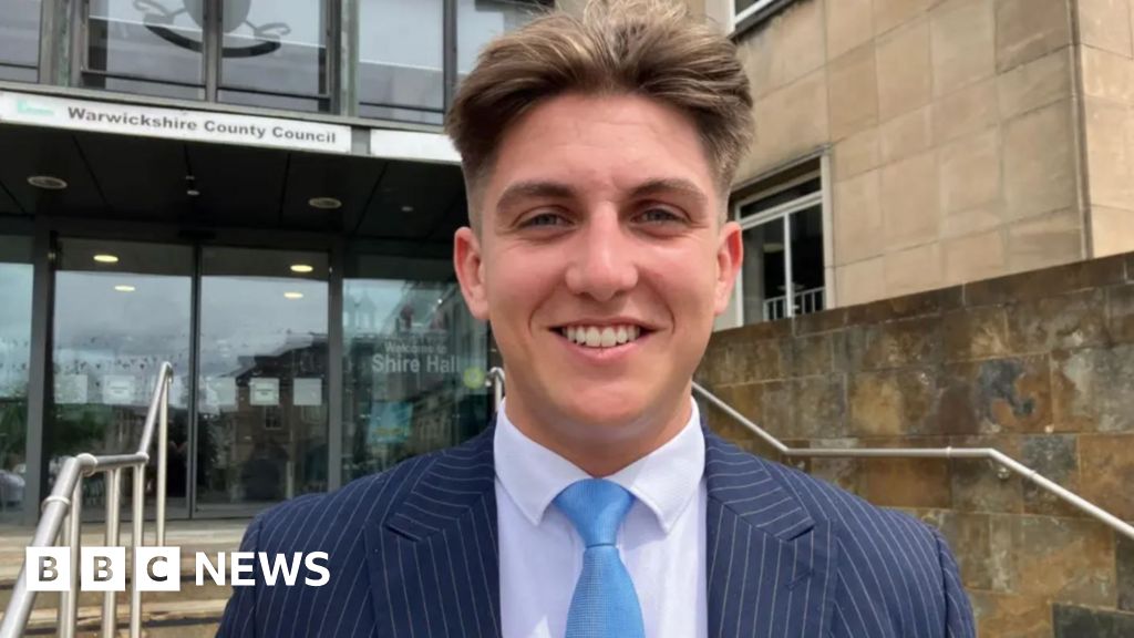 George Finch, 19 Reform UK, se torna líder do Conselho de Warwickshire