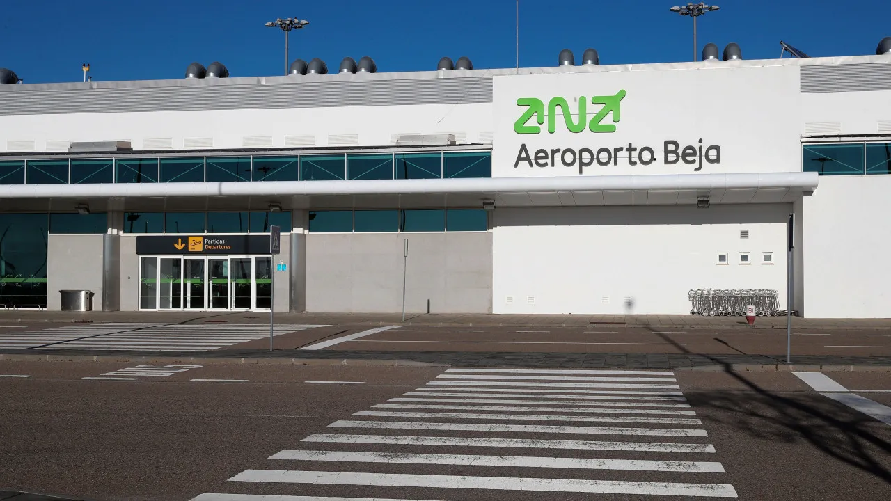 Governo reforça potencial do aeroporto de Beja na defesa aeronáutica