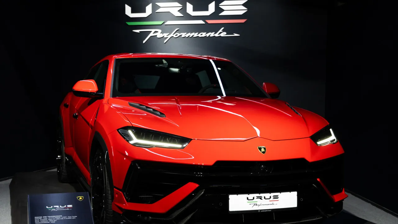 Lamborghini Urus. Este seria o carro de Diogo Jota