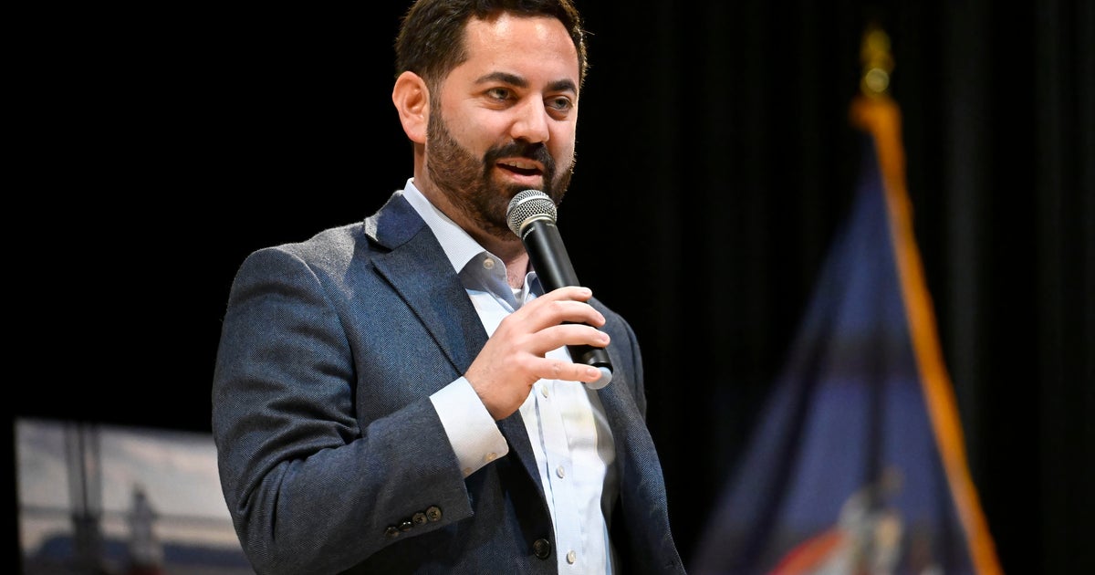 Mike Lawler para sentar -se de fora da corrida do governador de Nova York e concorrer à reeleição no distrito da casa