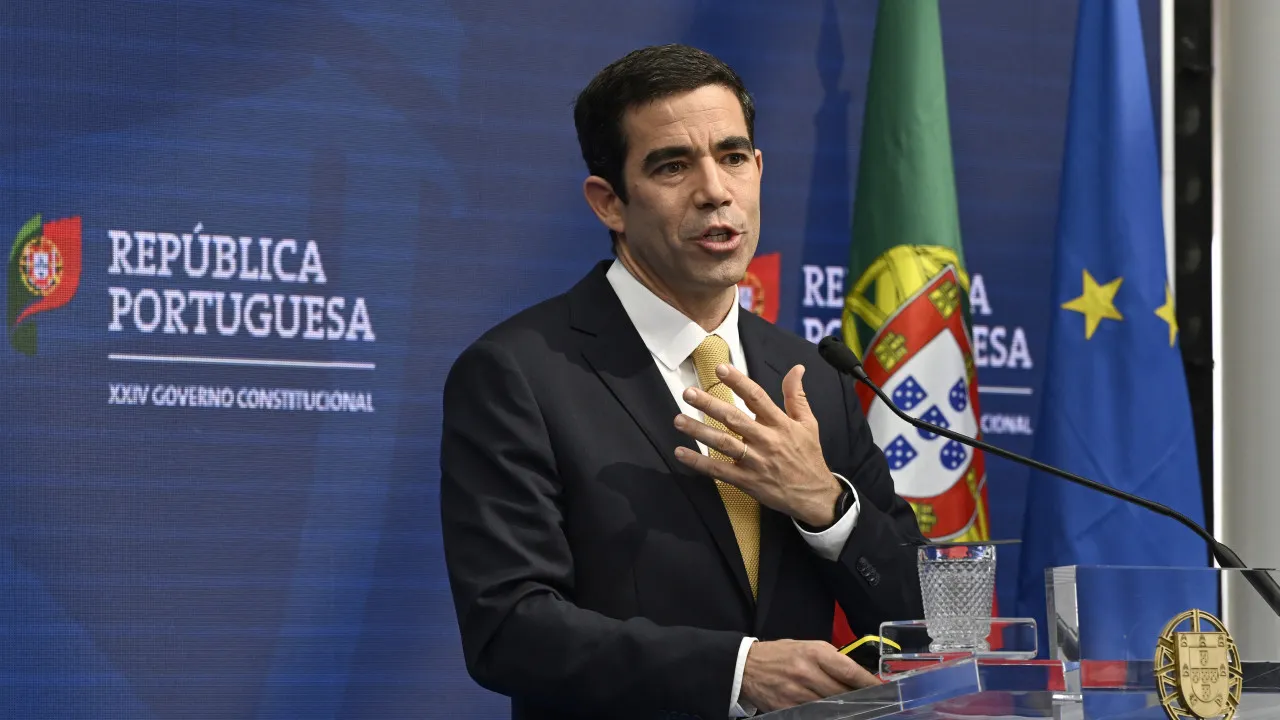 Nenhuma urgência obstética fechou Este mês na regioi de setúbal? É Falso