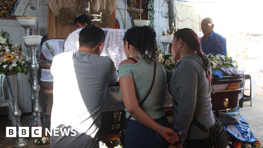 Nove mortos no salão de piscinas do Equador foram 'vítimas colaterais', digamos que a polícia