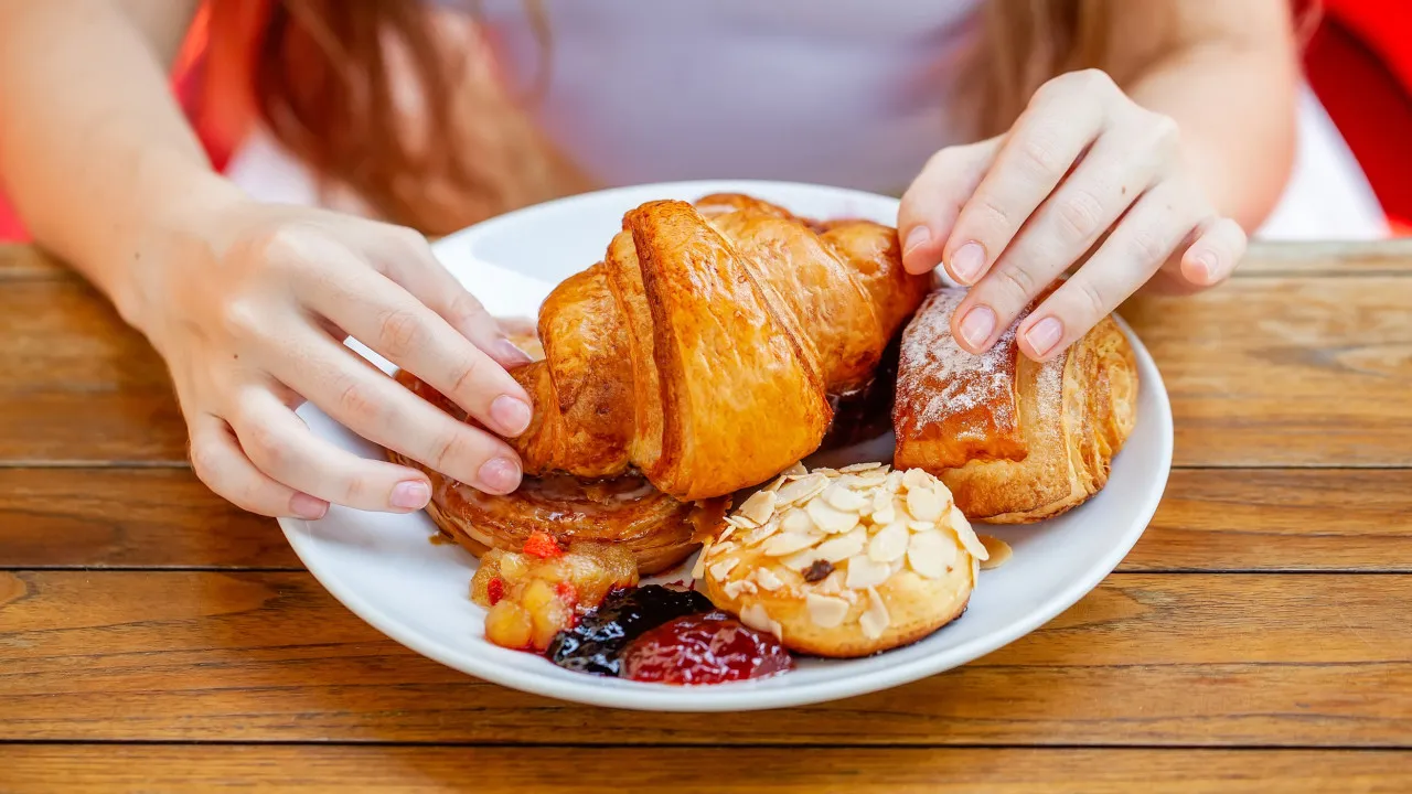 Ó Erro Ao Pequeno-Almoço que Está A Deixá-Lo Com Fome Poucos Horas Depois