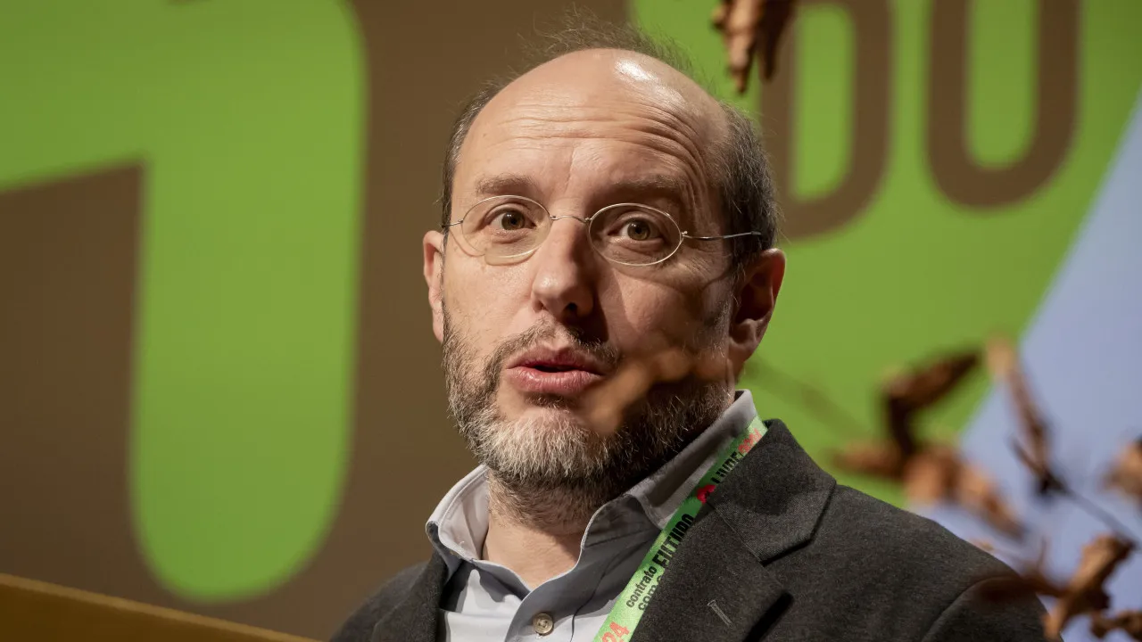 "Ó Psd Está Enfeudado à Lógica E às Estratégias Do Chega", Diz Tavares