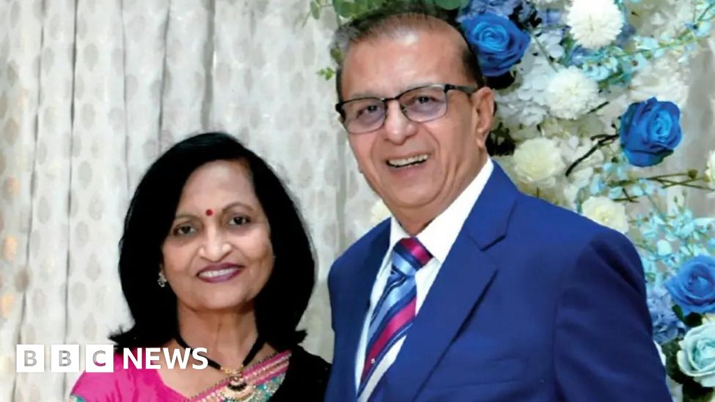 O filho das vítimas de acidente da Air India diz que recebeu o errado permanece
