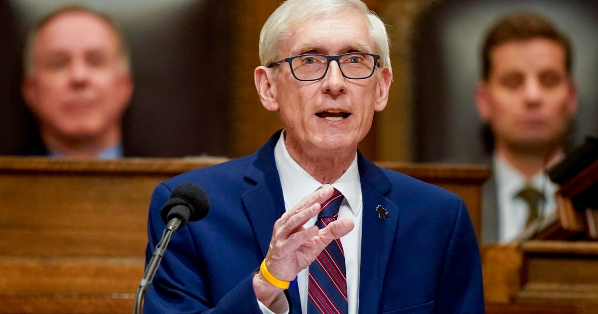 O governador de Wisconsin, Tony Evers, diz que não procurará o terceiro mandato no estado do campo de batalha
