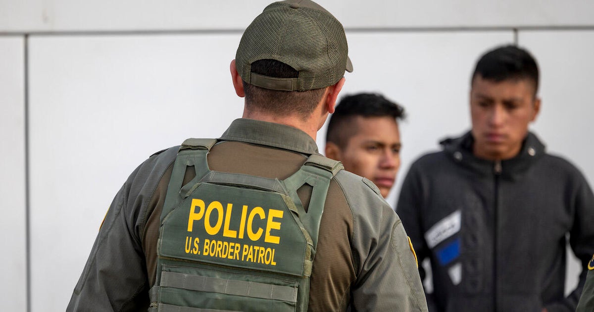 Oficiais de fronteira dirigidos a dar aos adolescentes migrantes a opção de voltar para casa voluntariamente