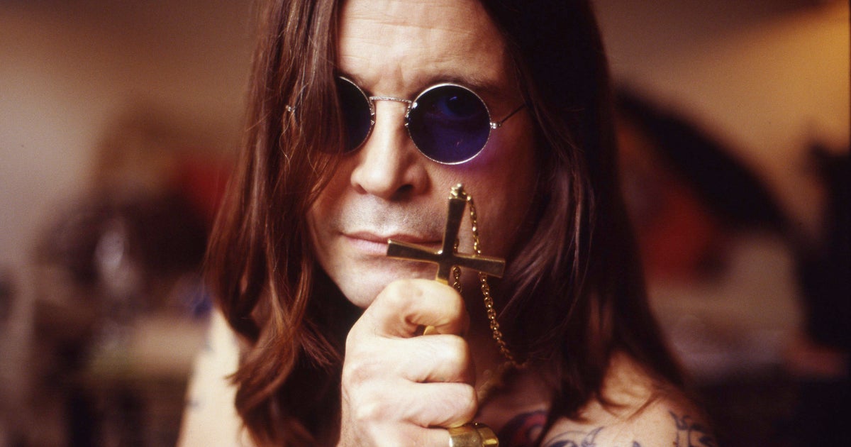 Ozzy Osbourne, vocalista do Black Sabbath e lenda do heavy metal ...