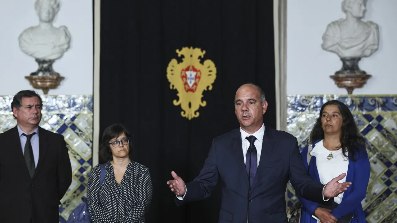 PCP considera que Lei de Estrangeiros é inconstitucional e desnecessária